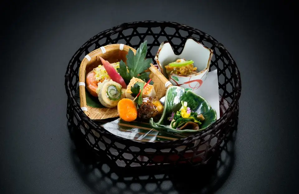 Ayatsuki_Kaiseki_Yamazato_960x623