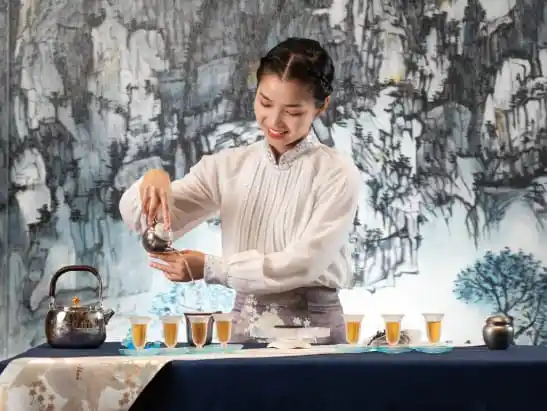 Tea Ambassador Iris Yang